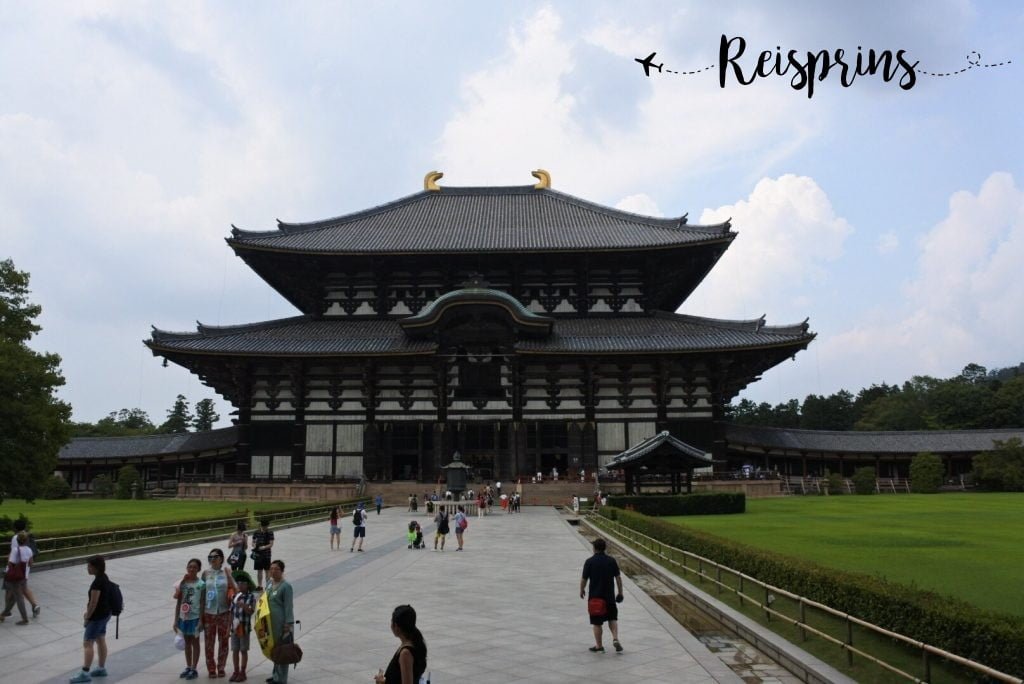 De imposante Todai-ji tempel van Nara